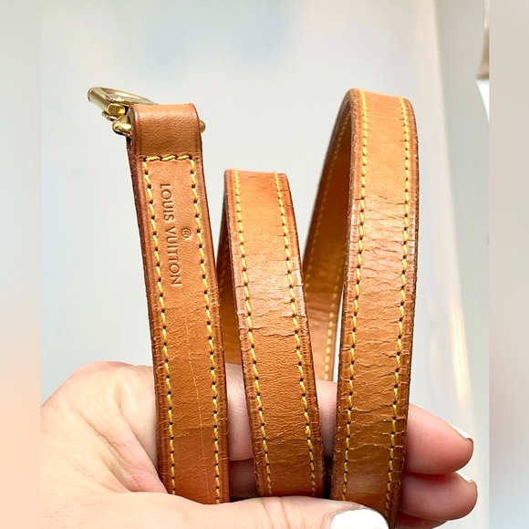 Authentic LOUIS VUITTON leather strap - Picture 4 of 13
